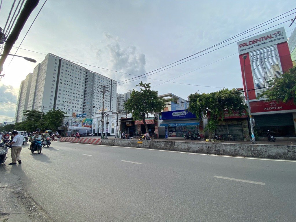 🔥 NHÀ MẶT TIỀN PHAN VĂN HỚN – DÒNG TIỀN ỔN ĐỊNH – GIÁ TỐT 🔥
