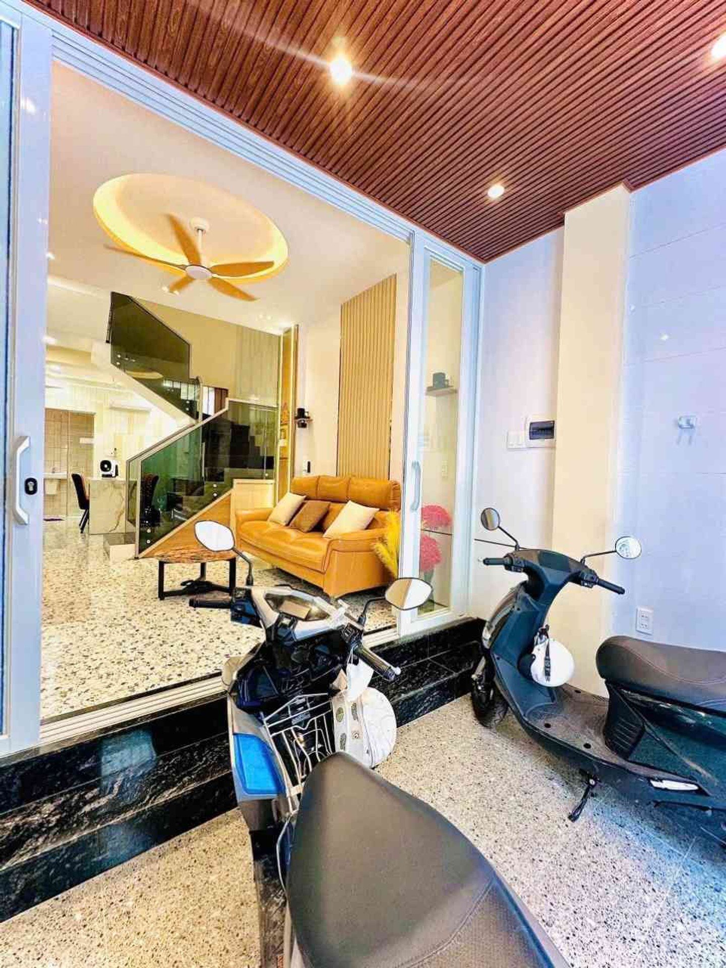 Bán nhà đường số 59, Gò Vấp | Thiết kế lệch tầng, giếng trời