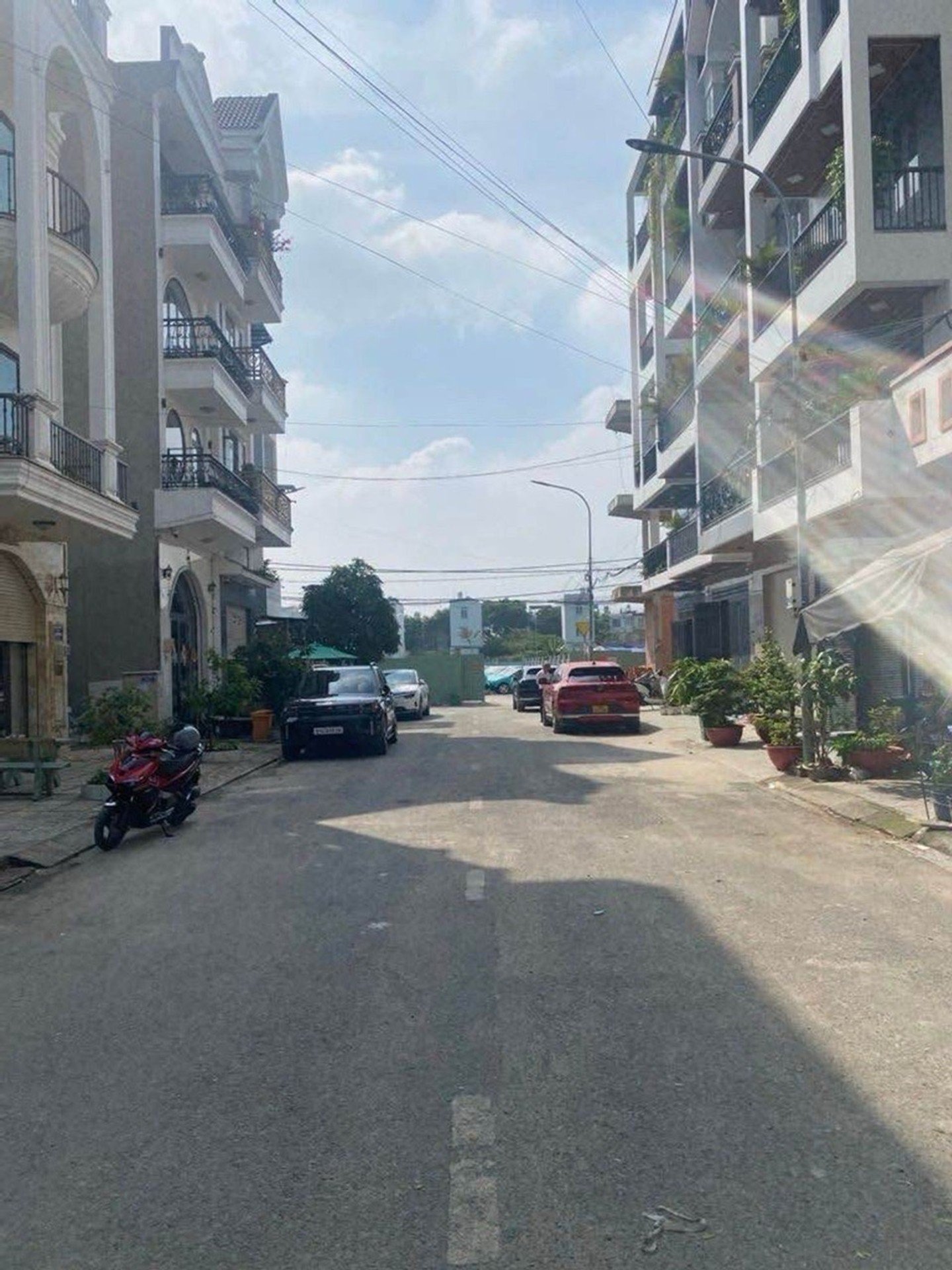 Bán nhà đường Lê Thị Riêng, Quận 12 | 4 tầng BTCT, đường rộng