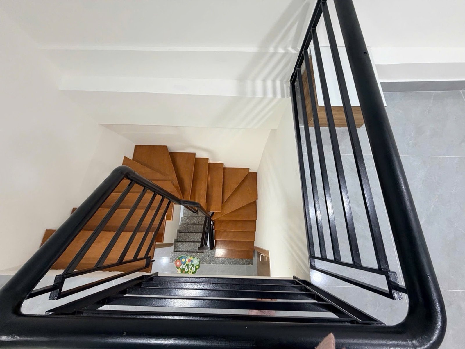 Bán nhà mới Lê Đức Thọ, Gò Vấp, 3 tầng và 3 phòng ngủ, sát mặt tiền đường