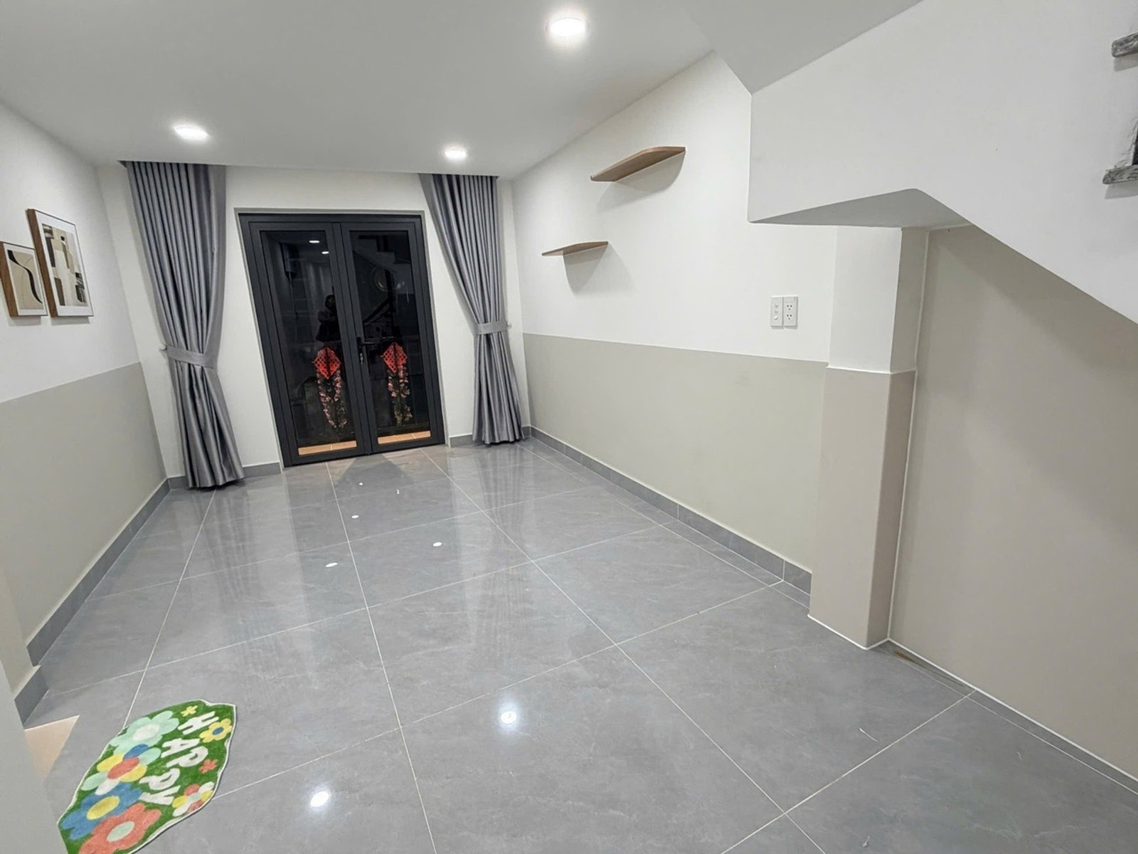 Bán nhà mới Lê Đức Thọ, Gò Vấp, 3 tầng và 3 phòng ngủ, sát mặt tiền đường