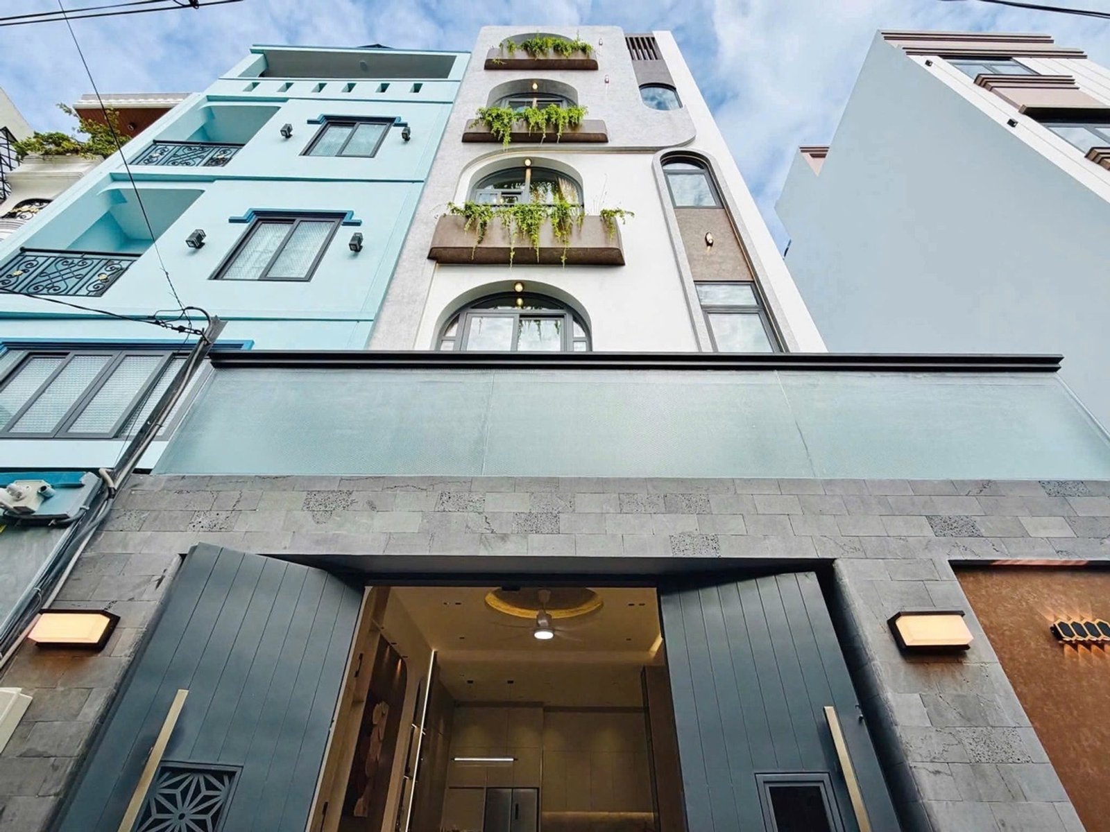 Bán nhà mới Thống Nhất, Gò Vấp, 47m² ngang 4,9m, hẻm xe hơi và 4 phòng ngủ